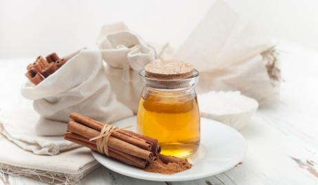 Μέλι με κανέλα: 10 οφέλη για τον οργανισμό από τον απόλυτο συνδυασμό! 