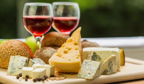 Συμβουλές για το τέλειο «cheese and wine party»