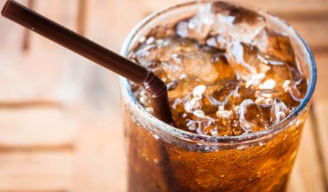 Τι συμβαίνει στο σώμα μας αν κόψουμε την Cola διαίτης;