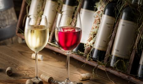 Η μεγάλη αντιπαράθεση:  κόκκινο ή λευκό κρασί;