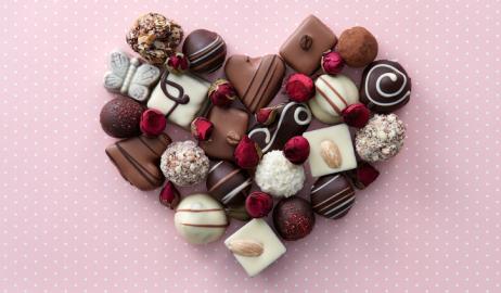 «Γλυκά» νέα: η σοκολάτα μειώνει τον κίνδυνο κολπικής μαρμαρυγής