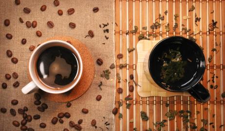 Πράσινο τσάι VS καφέ: το μεγάλο debate