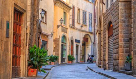 Η Φλωρεντία απαγορεύει το φαγητό στο χέρι στους δρόμους του ιστορικού κέντρου