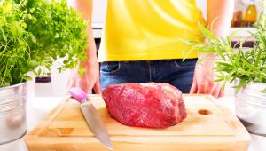 Πόσο απαραίτητο είναι το πλύσιμο του κρέατος πριν το μαγείρεμα