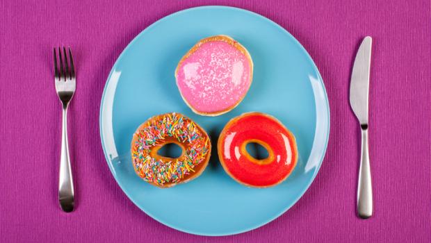 10 σημάδια που αποδεικνύουν ότι τρώτε πολύ ζάχαρη
