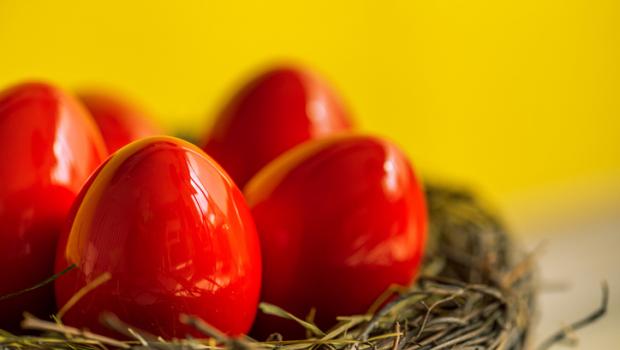 Τι βρίσκεται πίσω από το έθιμο των «κόκκινων αυγών»;